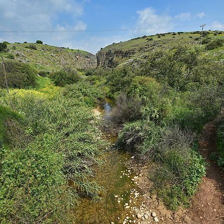 Mul Kinneret Livnim Exterior photo